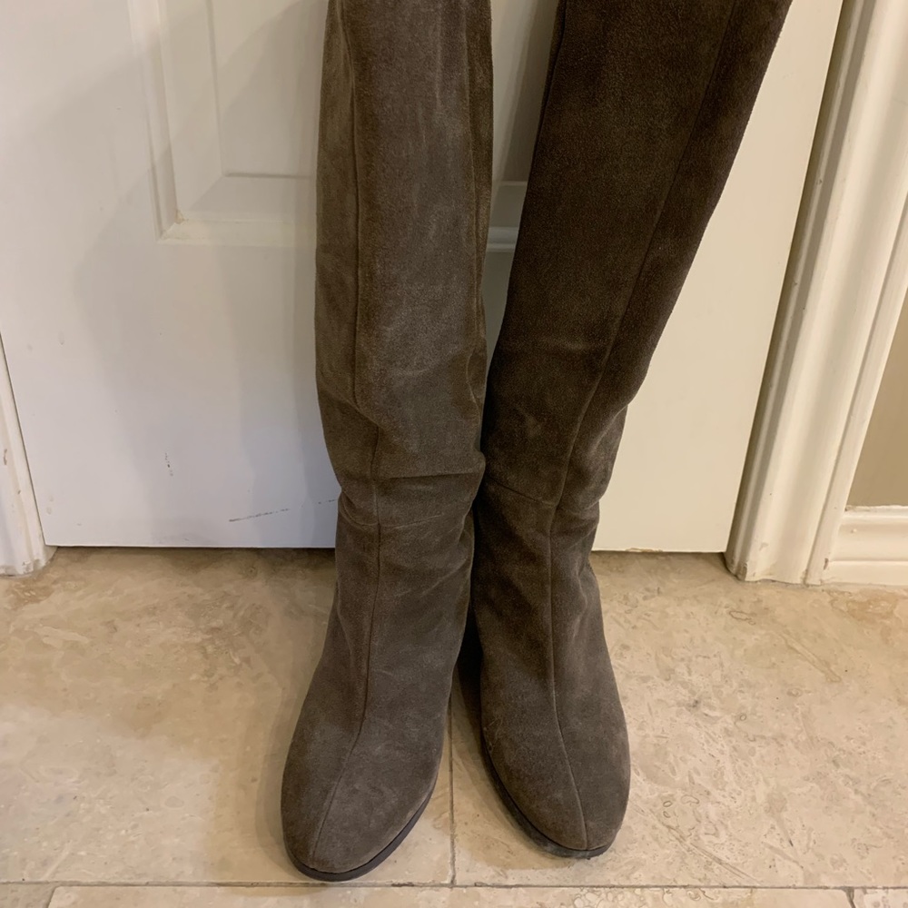 Franco Sarto grey suede knee-high boots, women’s size 7.5